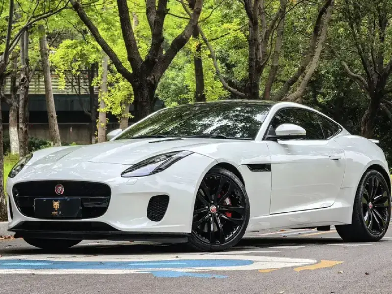 2019 Jaguar F-Type с пробегом 80 000 км