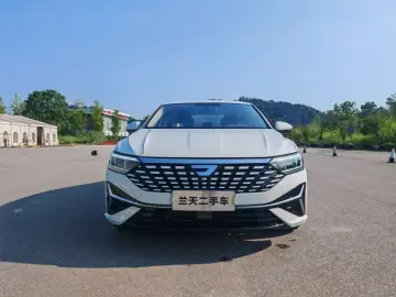 2025 Jetta VA7 с пробегом 3 900 км