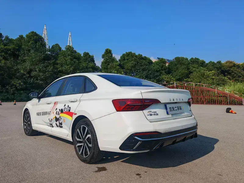 2025 Jetta VA7 с пробегом 3 900 км