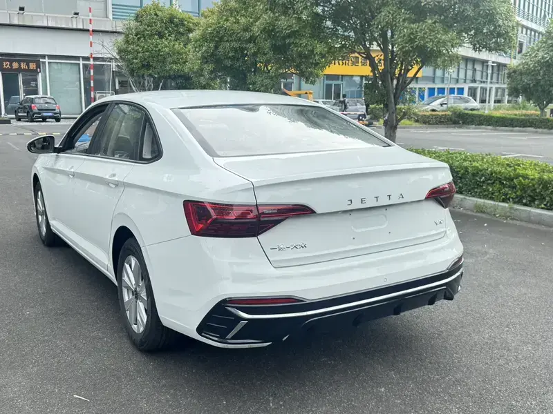 2025 Jetta VA7 с пробегом 100 км