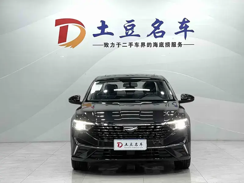 2025 Jetta VA7 с пробегом 200 км