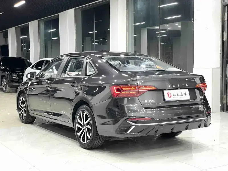 2025 Jetta VA7 с пробегом 200 км
