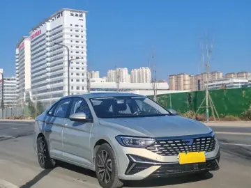 2025 Jetta VA7 с пробегом 8 000 км
