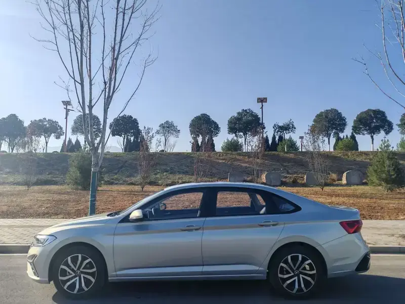 2025 Jetta VA7 с пробегом 8 000 км