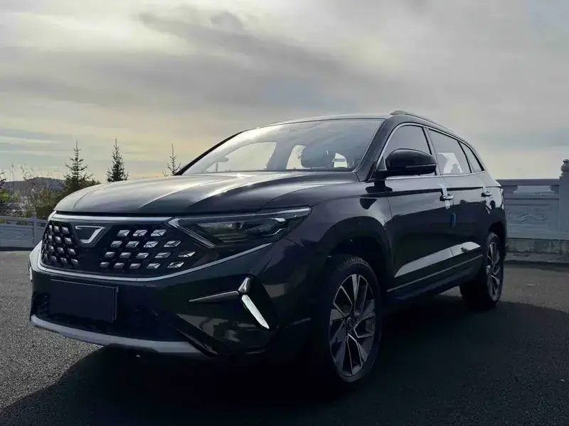 2023 Jetta VS7 с пробегом 100 км