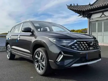 2023 Jetta VS7 с пробегом 100 км