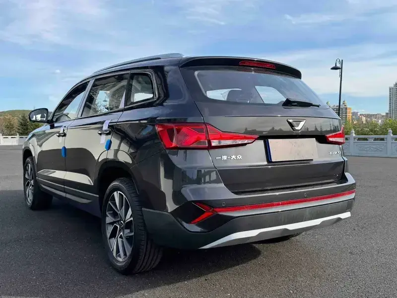2023 Jetta VS7 с пробегом 100 км