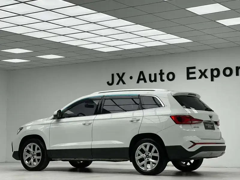 2023 Jetta VS7 с пробегом 40 000 км