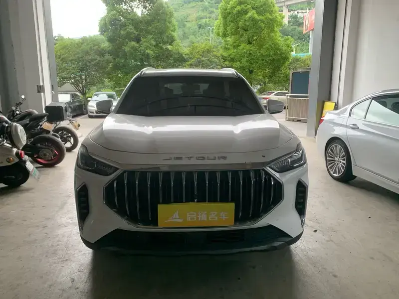2024 JETOUR X70 Pro с пробегом 24 800 км