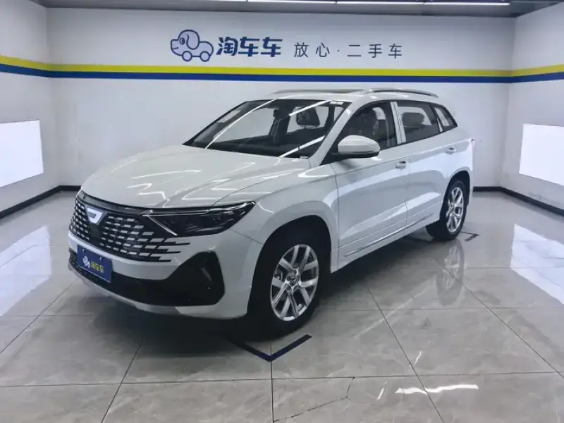 2026 Jetta VS7 с пробегом 100 км