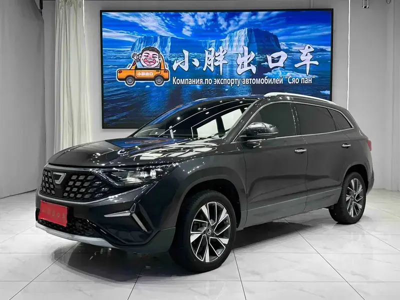 2023 Jetta VS7 с пробегом 19 000 км