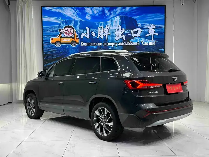 2023 Jetta VS7 с пробегом 19 000 км
