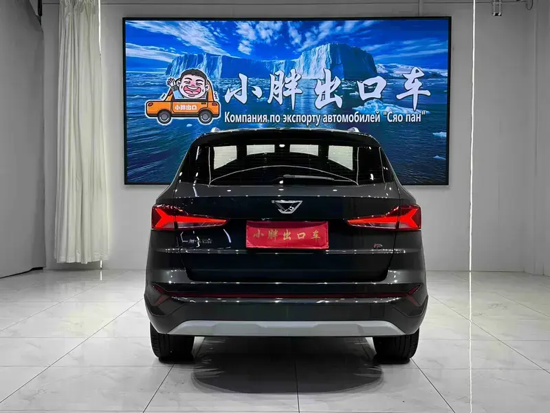 2023 Jetta VS7 с пробегом 19 000 км