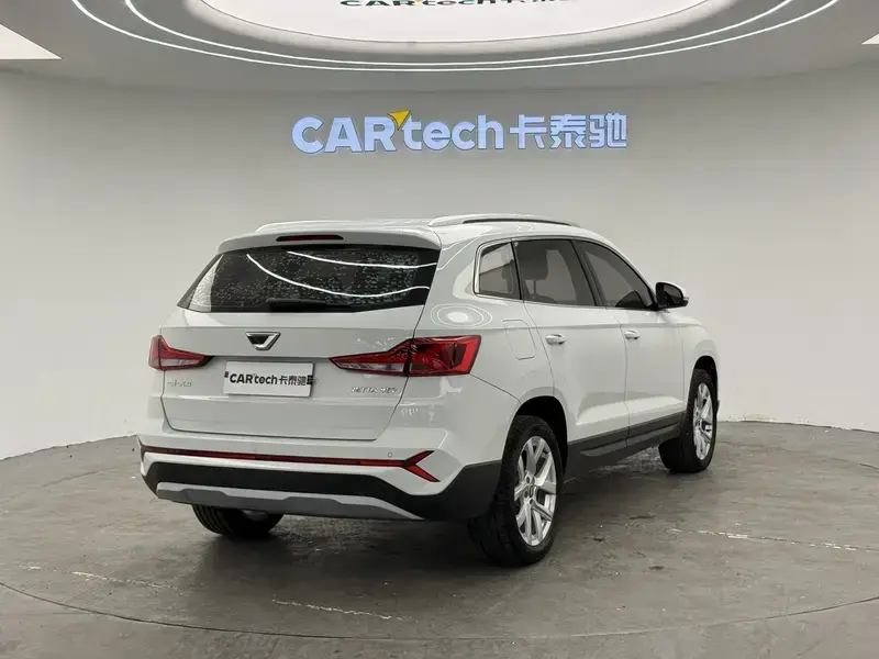 2023 Jetta VS7 с пробегом 39 000 км
