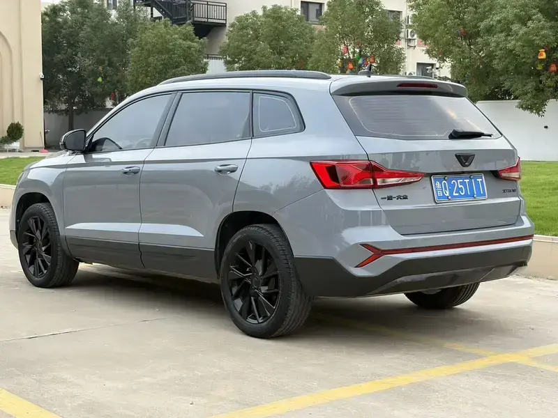 2022 Jetta VS7 с пробегом 35 000 км