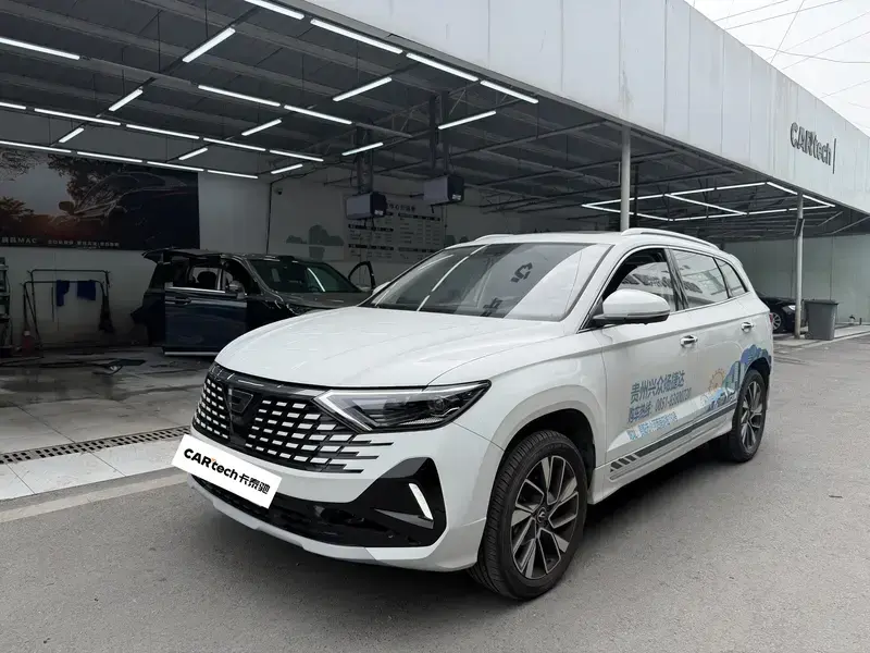 2024 Jetta VS7 с пробегом 9 300 км