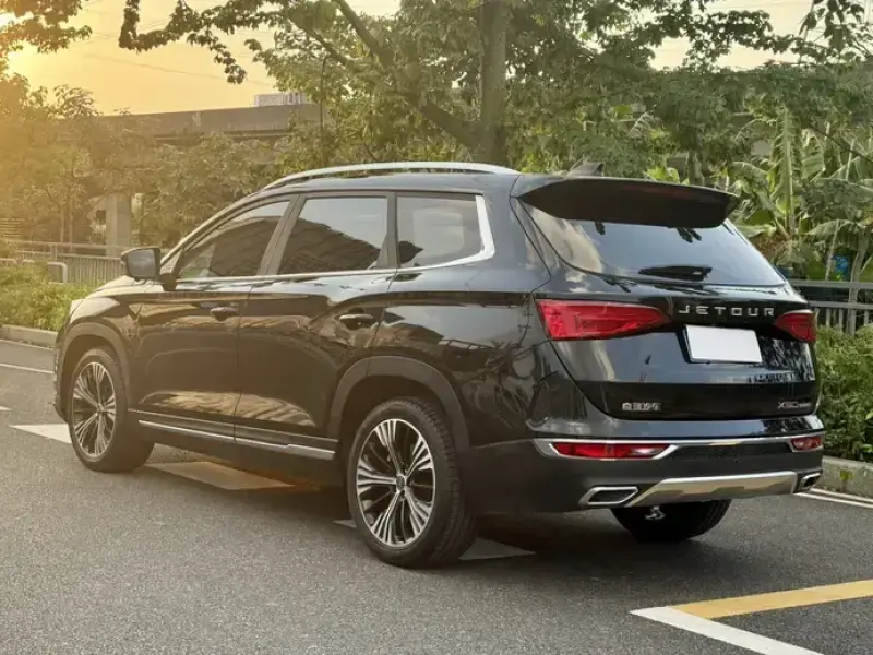 2020 JETOUR X90 с пробегом 76 000 км