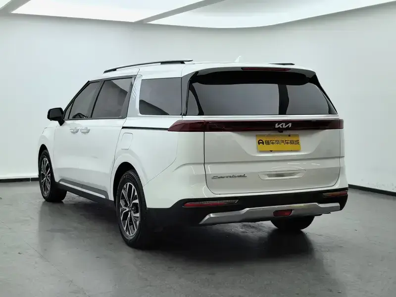 2021 Kia Carnival с пробегом 61 200 км