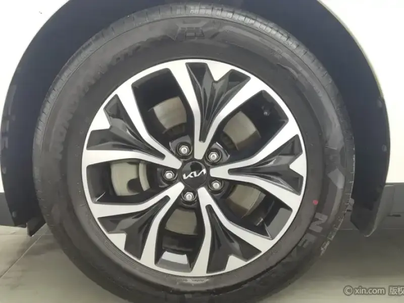 2021 Kia Carnival с пробегом 155 300 км
