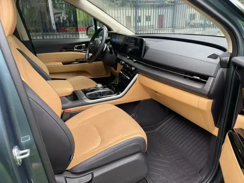 2021 Kia Carnival с пробегом 33 000 км