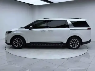 2021 Kia Carnival с пробегом 80 500 км