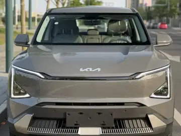 2025 Kia EV5 с пробегом 400 км