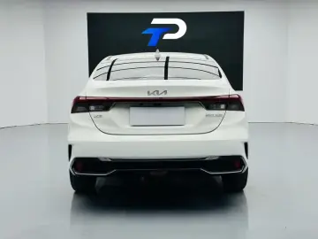2023 Kia K3 с пробегом 25 000 км