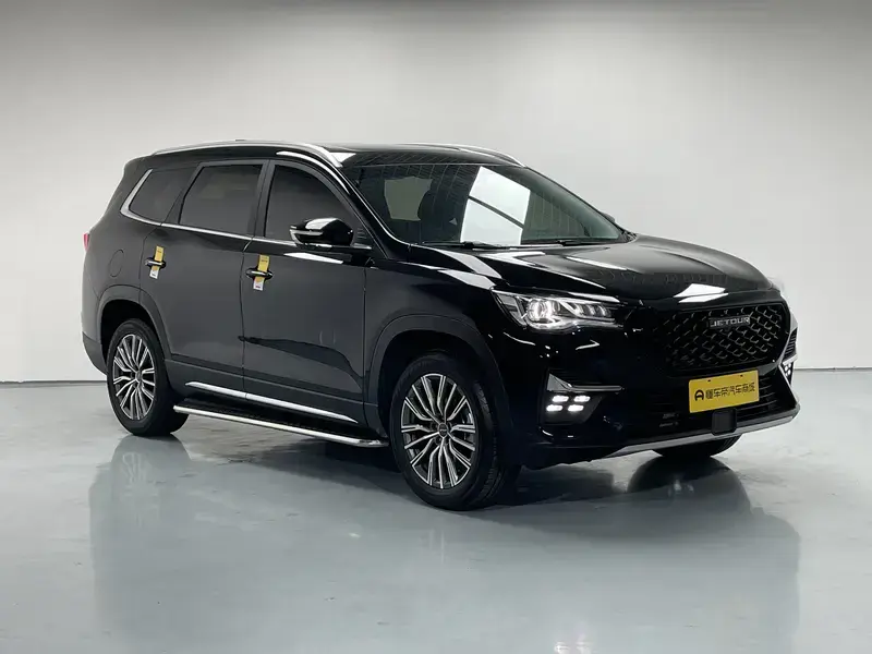 2024 JETOUR X95 с пробегом 6 600 км