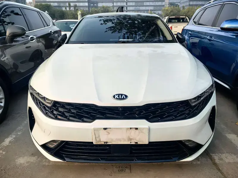 2020 Kia K5 с пробегом 100 000 км