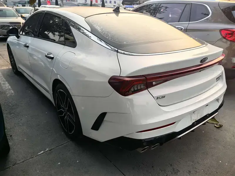 2020 Kia K5 с пробегом 100 000 км