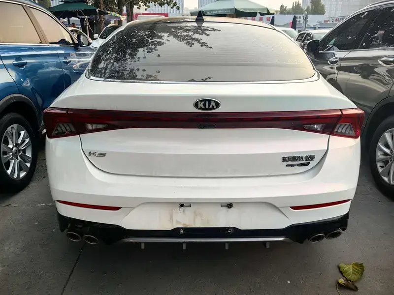 2020 Kia K5 с пробегом 100 000 км