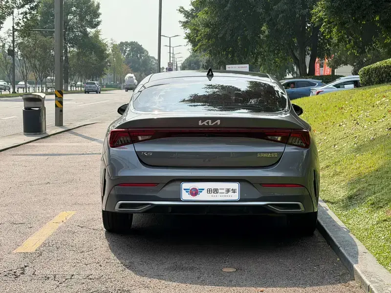 2021 Kia K5 с пробегом 48 000 км