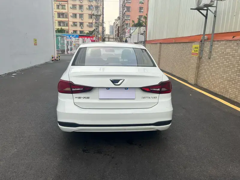 2021 Jetta VA3 с пробегом 88 000 км