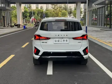 2024 Jetta VS5 с пробегом 18 000 км