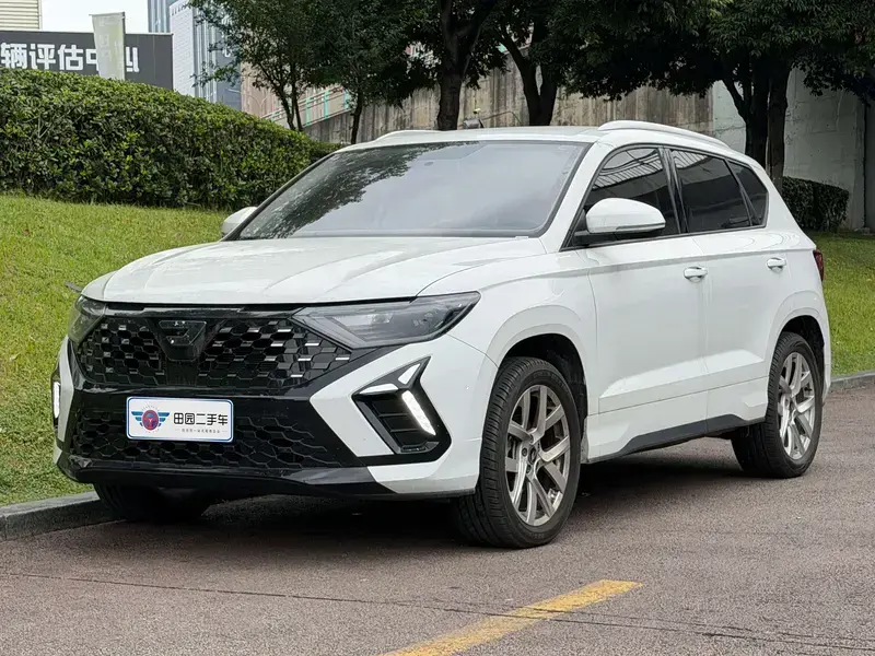 2024 Jetta VS5 с пробегом 16 000 км