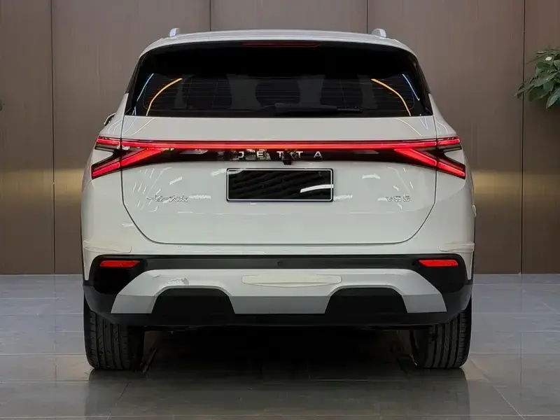 2026 Jetta VS8 с пробегом 4 700 км