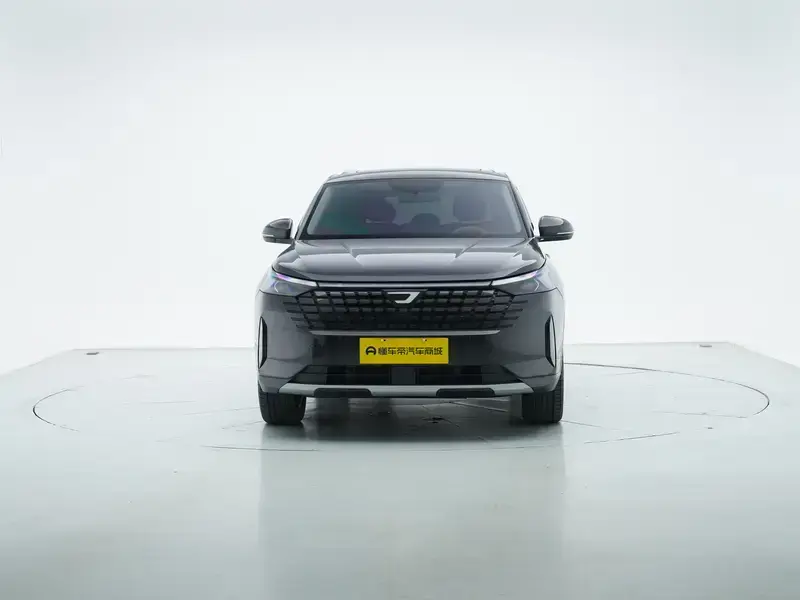 2026 Jetta VS8 с пробегом 4 500 км