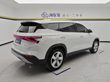 2026 Jetta VS8 с пробегом 4 000 км