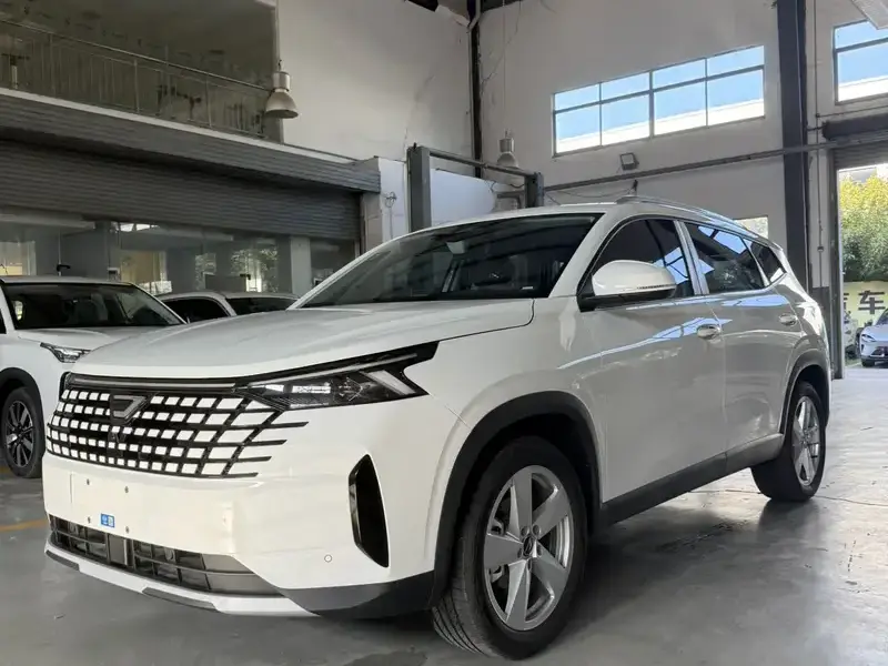 2026 Jetta VS8 с пробегом 100 км