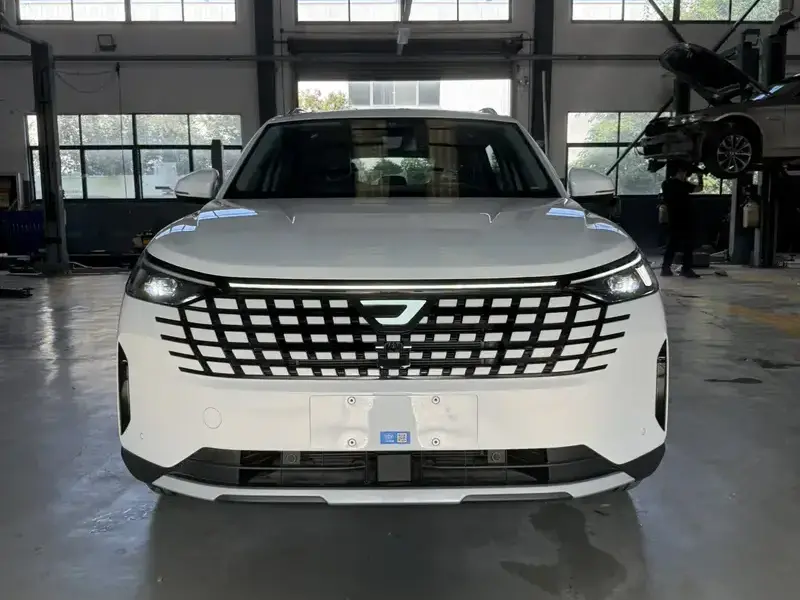 2026 Jetta VS8 с пробегом 100 км