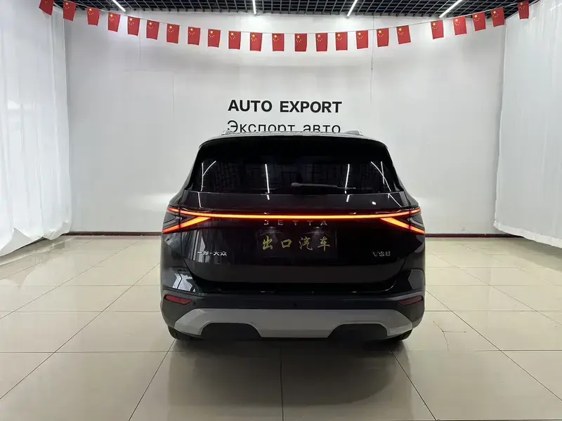 2026 Jetta VS8 с пробегом 10 000 км