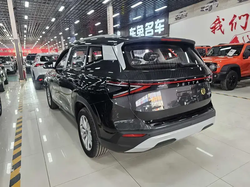 2026 Jetta VS8 с пробегом 100 км
