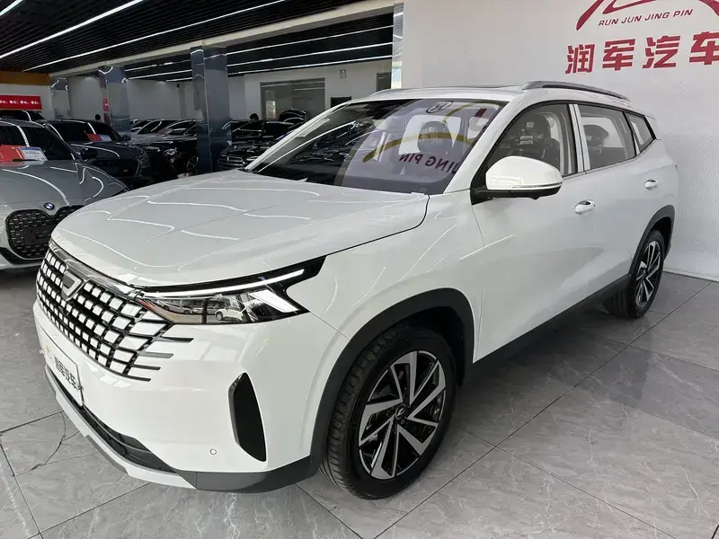 2026 Jetta VS8 с пробегом 100 км