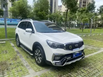 2017 Kia KX7 с пробегом 103 000 км