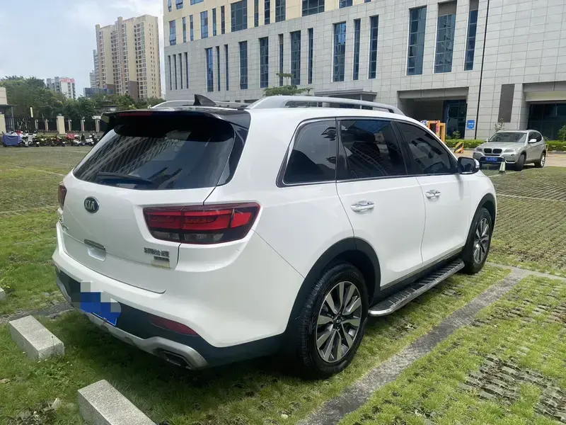 2017 Kia KX7 с пробегом 103 000 км