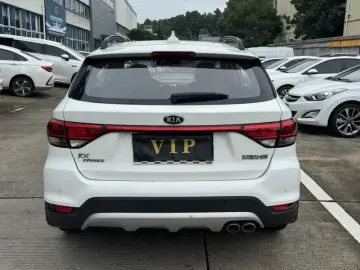 2017 Kia KX Cross с пробегом 100 000 км