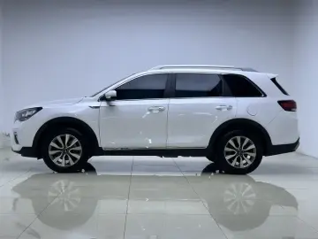 2020 Kia KX7 с пробегом 54 000 км