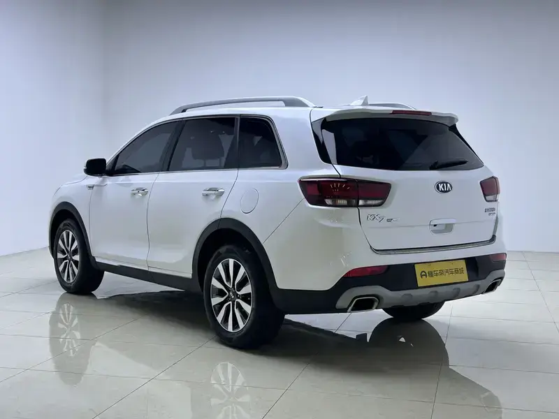 2020 Kia KX7 с пробегом 54 000 км