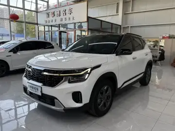 2023 Kia Seltos с пробегом 17 000 км
