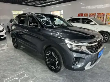 2023 Kia Seltos с пробегом 25 000 км